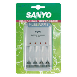 Chargeur de piles Sanyo vendu seul pour 4 accus AA HR6 et AAAHR03
